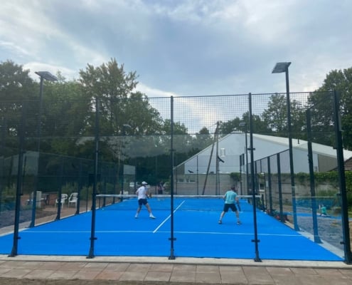 Der TC Union hat den ersten Padel-Tennisplatz in Münster eröffnet